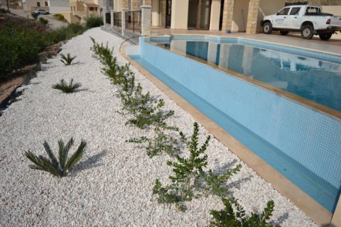 3 bedrooms Villa in Paphos,  No. 38219 15