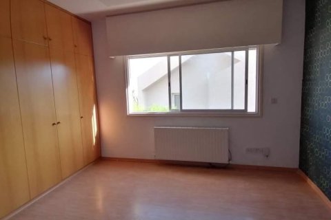 6 bedrooms Villa in Limassol,  No. 46849 20