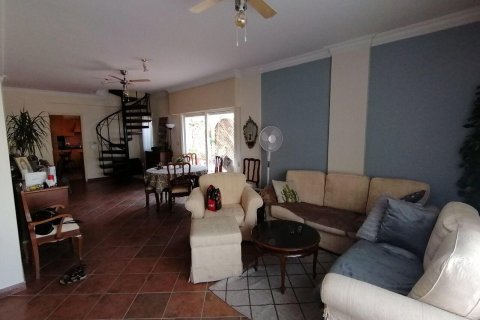 6 bedrooms Villa in Limassol,  No. 46849 6