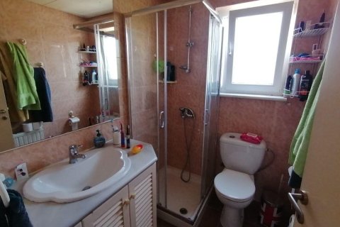 6 bedrooms Villa in Limassol,  No. 46849 12