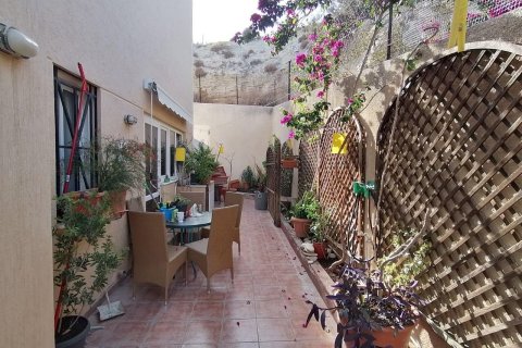 6 bedrooms Villa in Limassol,  No. 46849 9