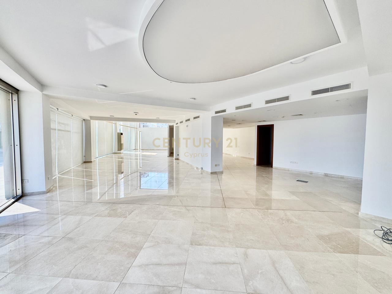 717m2 Oficina en Limassol, Chipre No. 53797