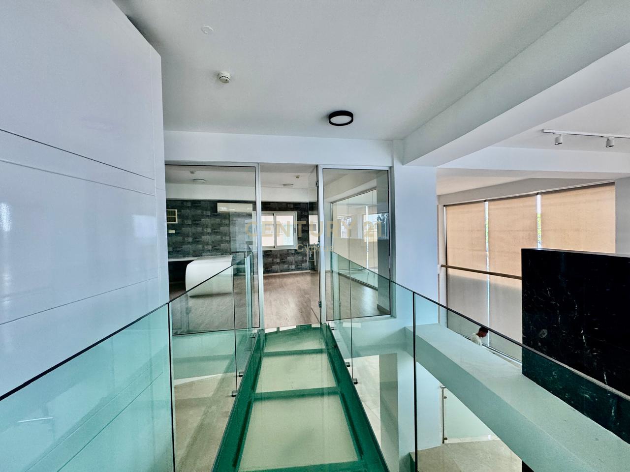717m2 Oficina en Limassol, Chipre No. 53797