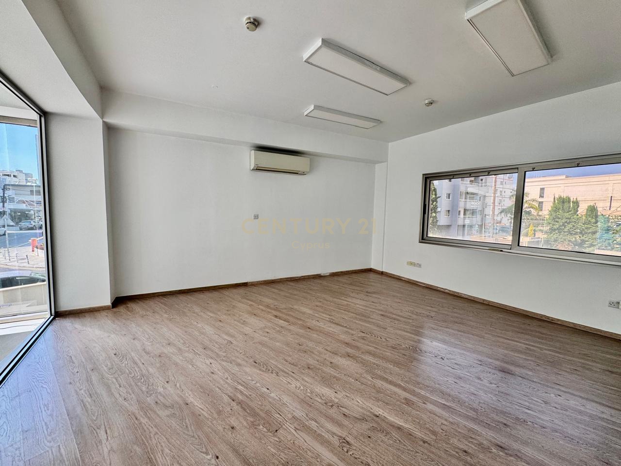 717m2 Oficina en Limassol, Chipre No. 53797