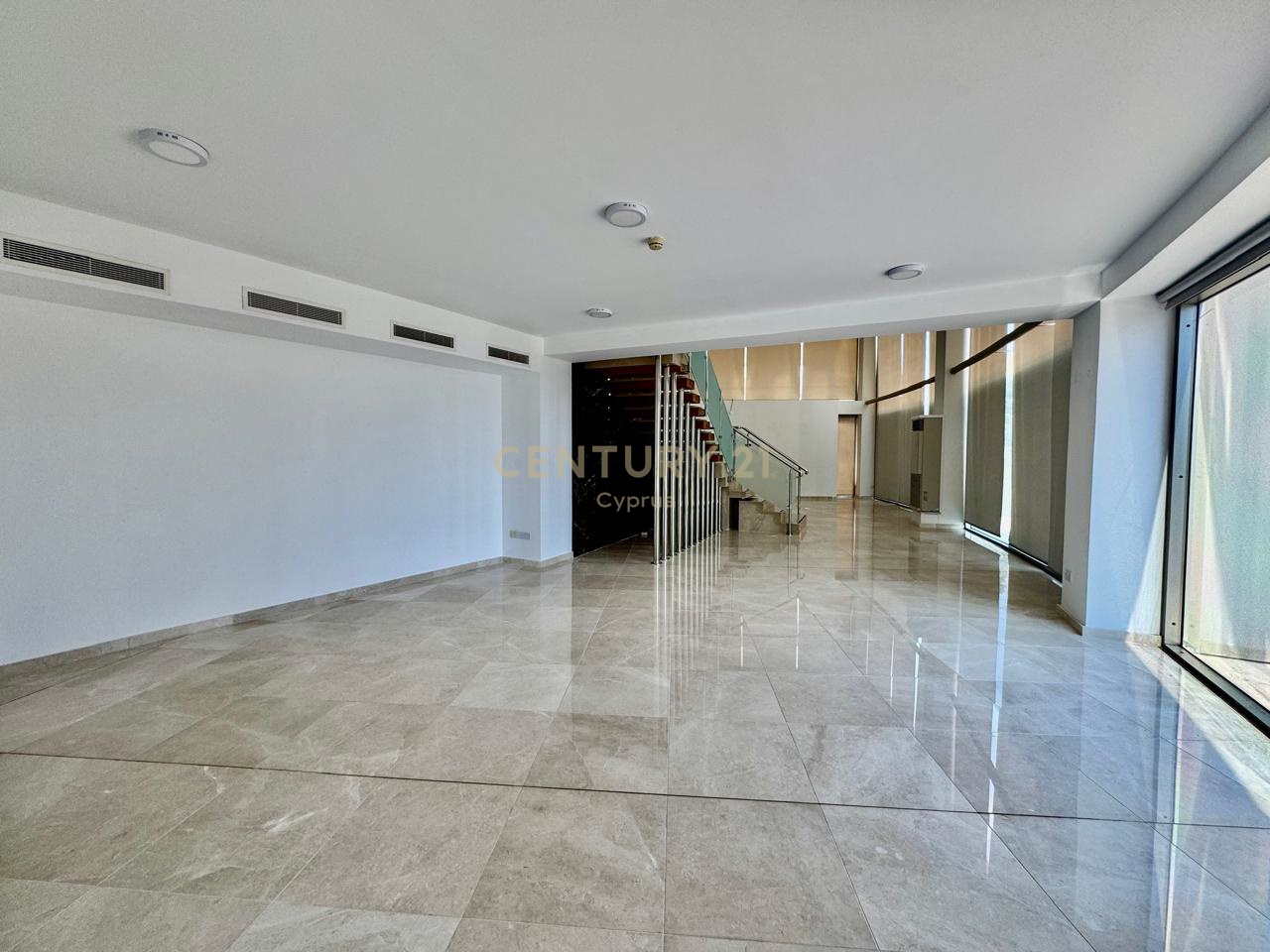 717m2 Oficina en Limassol, Chipre No. 53797