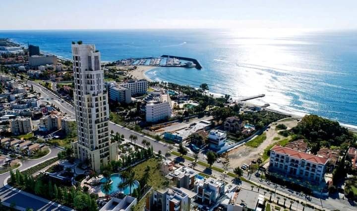 8 bedrooms Penthouse in Agios Tychonas, Limassol, Cyprus No. 6113