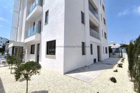 2 bedrooms Apartment in Paphos, Cyprus No. 36900 13