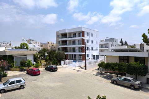 2 bedrooms Apartment in Paphos, Cyprus No. 36900 1