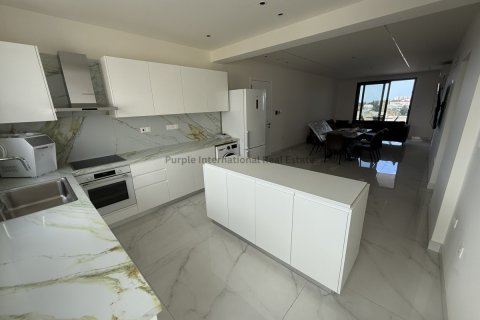 Квартира с 3 спальнями в Пафос,  № 36901 11