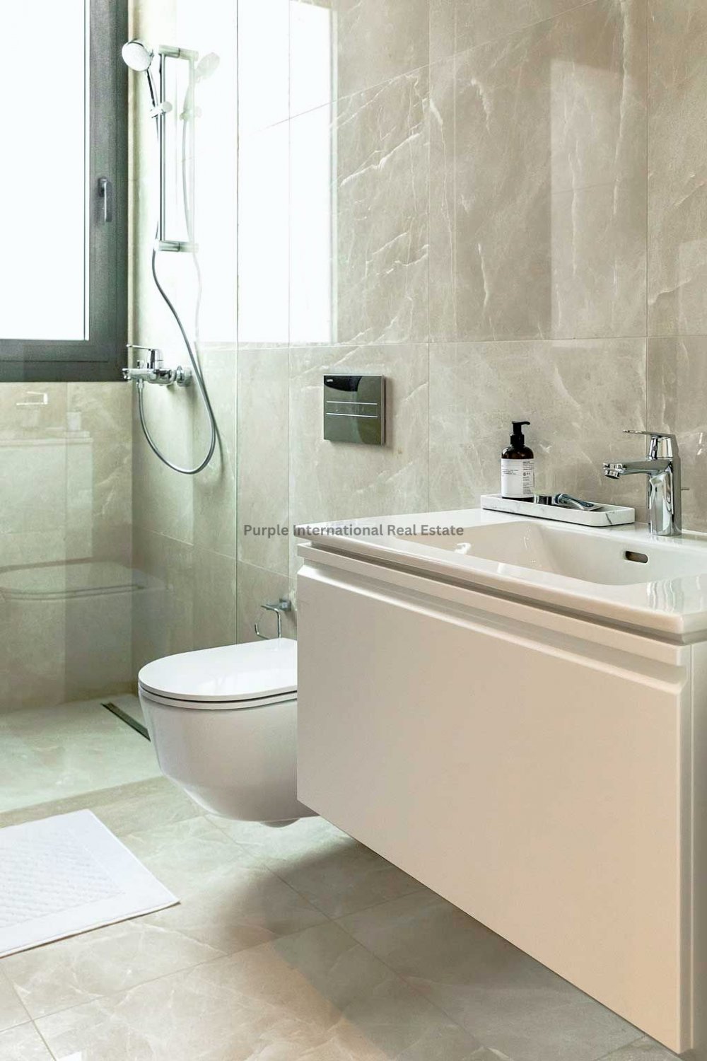 3 bedrooms Apartment in Paphos, Cyprus No. 35151
