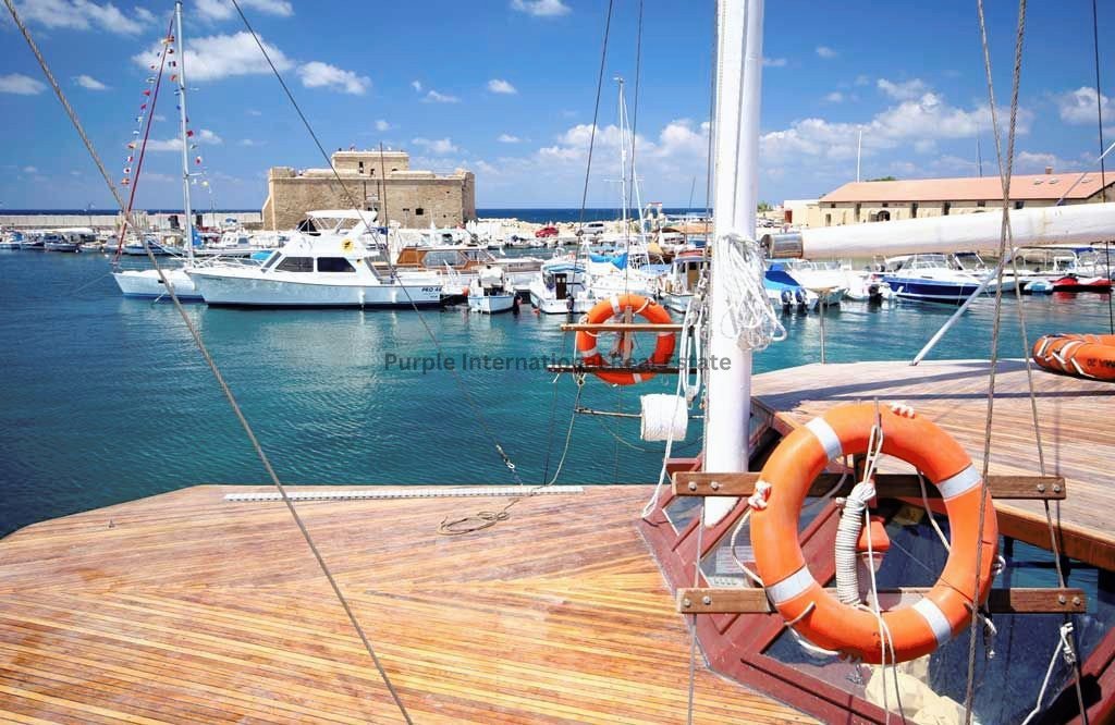 3 bedrooms Apartment in Paphos, Cyprus No. 35151