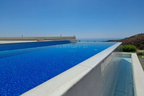 7 bedrooms Villa in Agios Tychonas, Limassol,  No. 5905 2