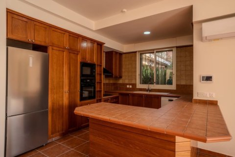 5 bedrooms Villa in Ypsonas, Limassol,  No. 41009 5