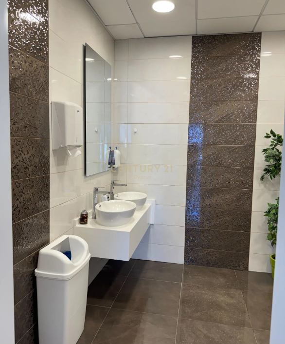 715m2 Office in Agios Athanasios, Limassol, Cyprus No. 55335