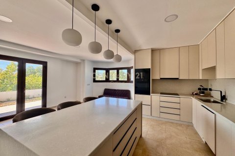 7 dormitorios Villa en Moni, Limassol,  No. 55332