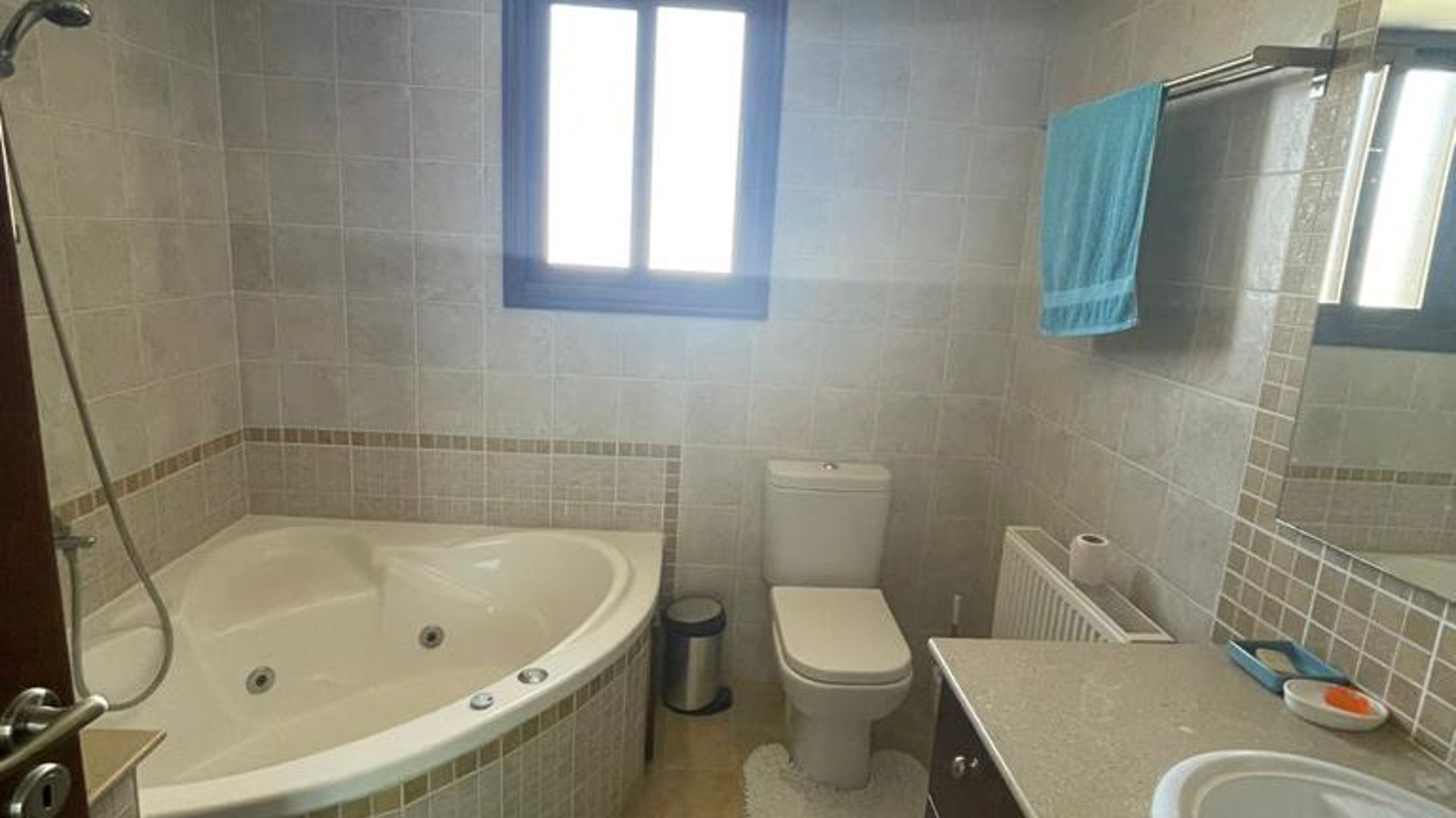 4 bedrooms Villa in Pyrgos, Limassol, Cyprus No. 28959
