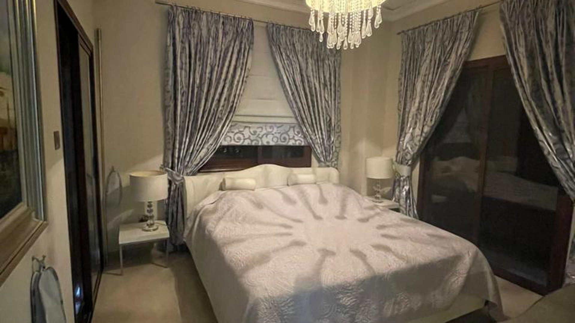4 bedrooms Villa in Pyrgos, Limassol, Cyprus No. 28959