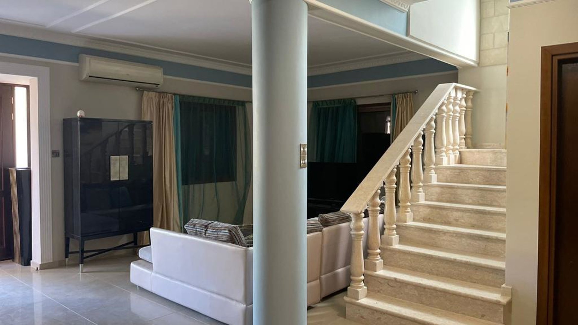 4 bedrooms Villa in Pyrgos, Limassol, Cyprus No. 28959