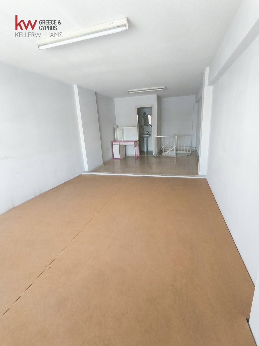 5 rooms Shop in Larnaca, Larnaka, Cyprus No. 56670