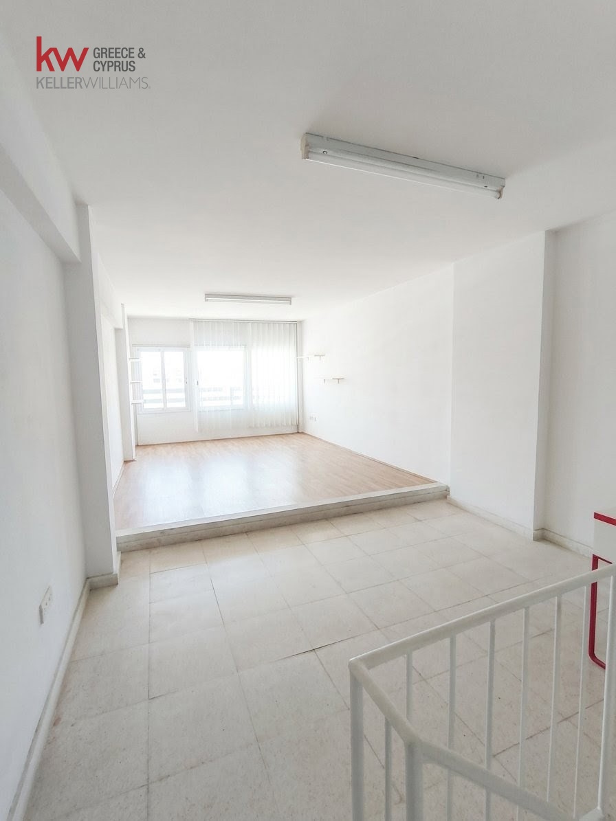 5 rooms Shop in Larnaca, Larnaka, Cyprus No. 56670