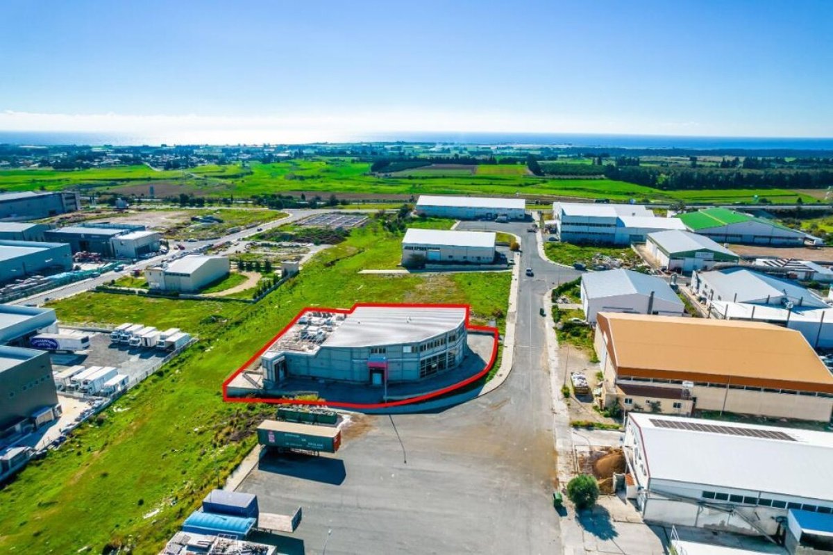 1210m2 Commercial property in Paphos, Cyprus No. 37962