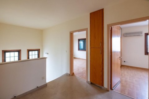 215m2 Villa en Nicosia,  No. 37963 8