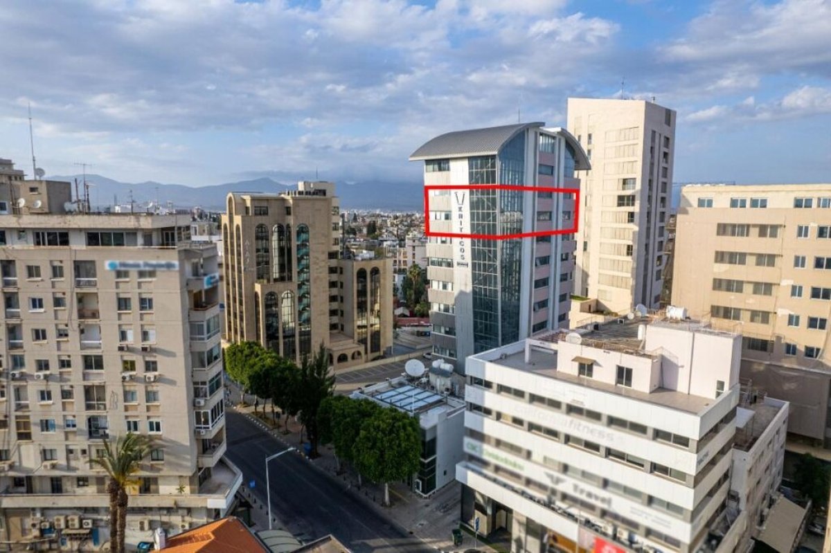 473m2 Propriété commerciale à Nicosia, Chypre No. 37964