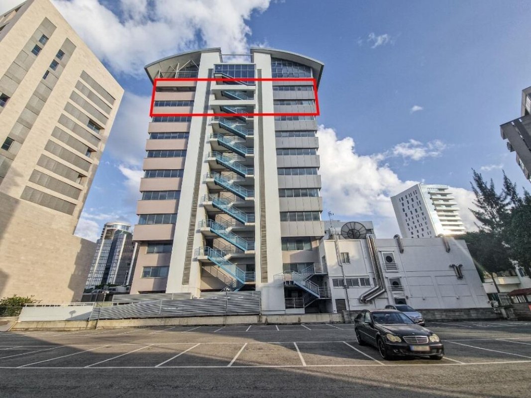 473m2 Propriété commerciale à Nicosia, Chypre No. 37964