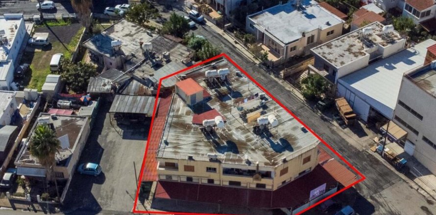 736m2 Commercial property in Larnaca, Larnaka, No. 37965
