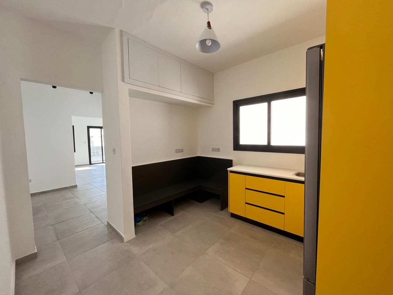 408m2 Office in Limassol, Cyprus No. 54156