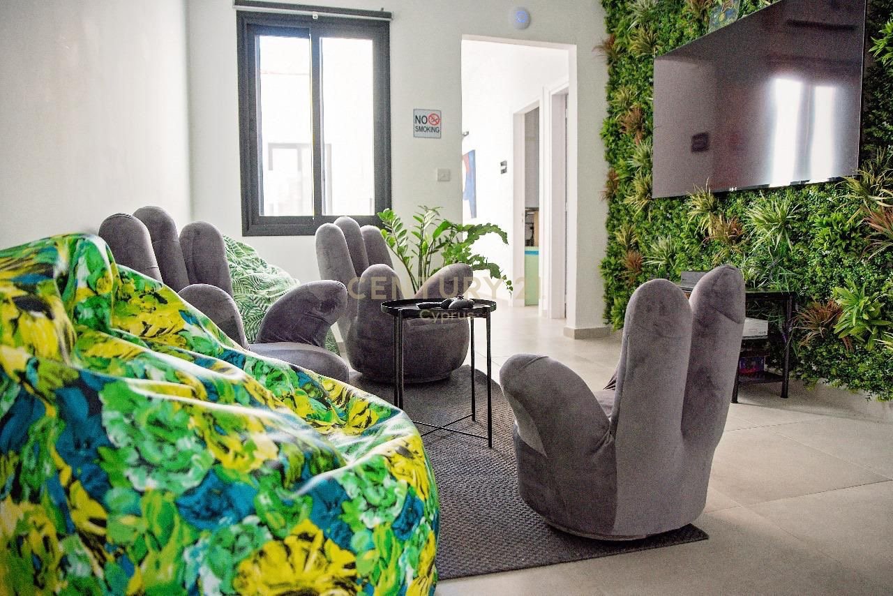 408m2 Office in Limassol, Cyprus No. 54156