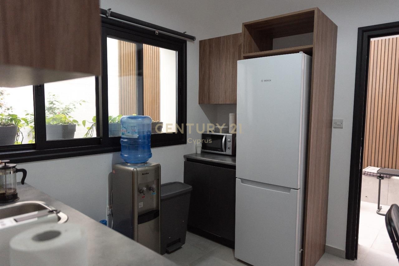 408m2 Office in Limassol, Cyprus No. 54156