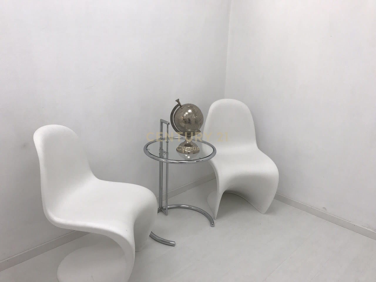 Коммерческая недвижимость 300м2 в Лимассол, Лимасол, Кипр № 54157