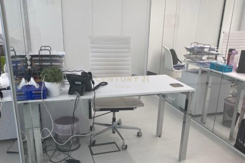300m2 Commercial property in Limassol,  No. 54157 4