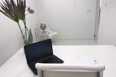 300m2 Commercial property in Limassol,  No. 54157 6