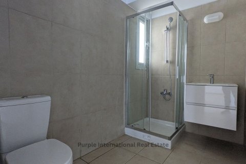 Квартира с 2 спальнями в Ларнака, Кипр № 37305 18