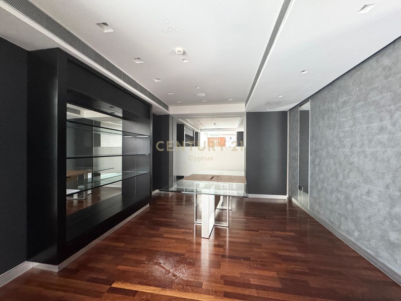 Офис 208м2 в Агиос Тихонас, Лимасол, Кипр № 54034