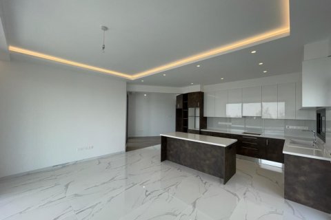 3 bedrooms Apartment in Limassol,  No. 38939