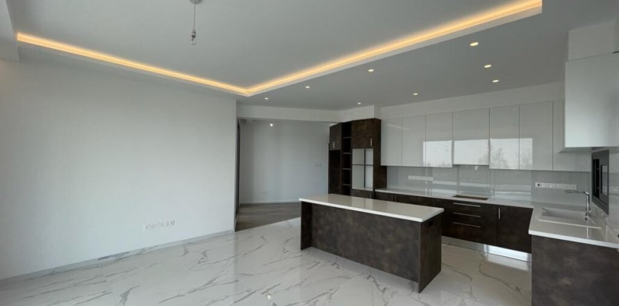 3 chambres Appartement à Limassol,  No. 38939
