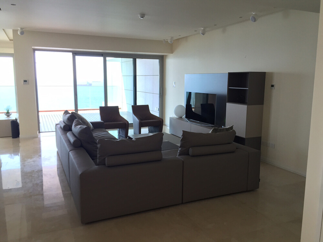 3 bedrooms Apartment in Nicosia, Cyprus No. 38940