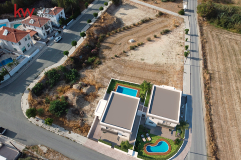 4 bedrooms Villa in Oroklini, Larnaka, No. 39899 3