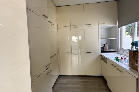 2 bedrooms Apartment in Strovolos, Nicosia,  No. 39893 2