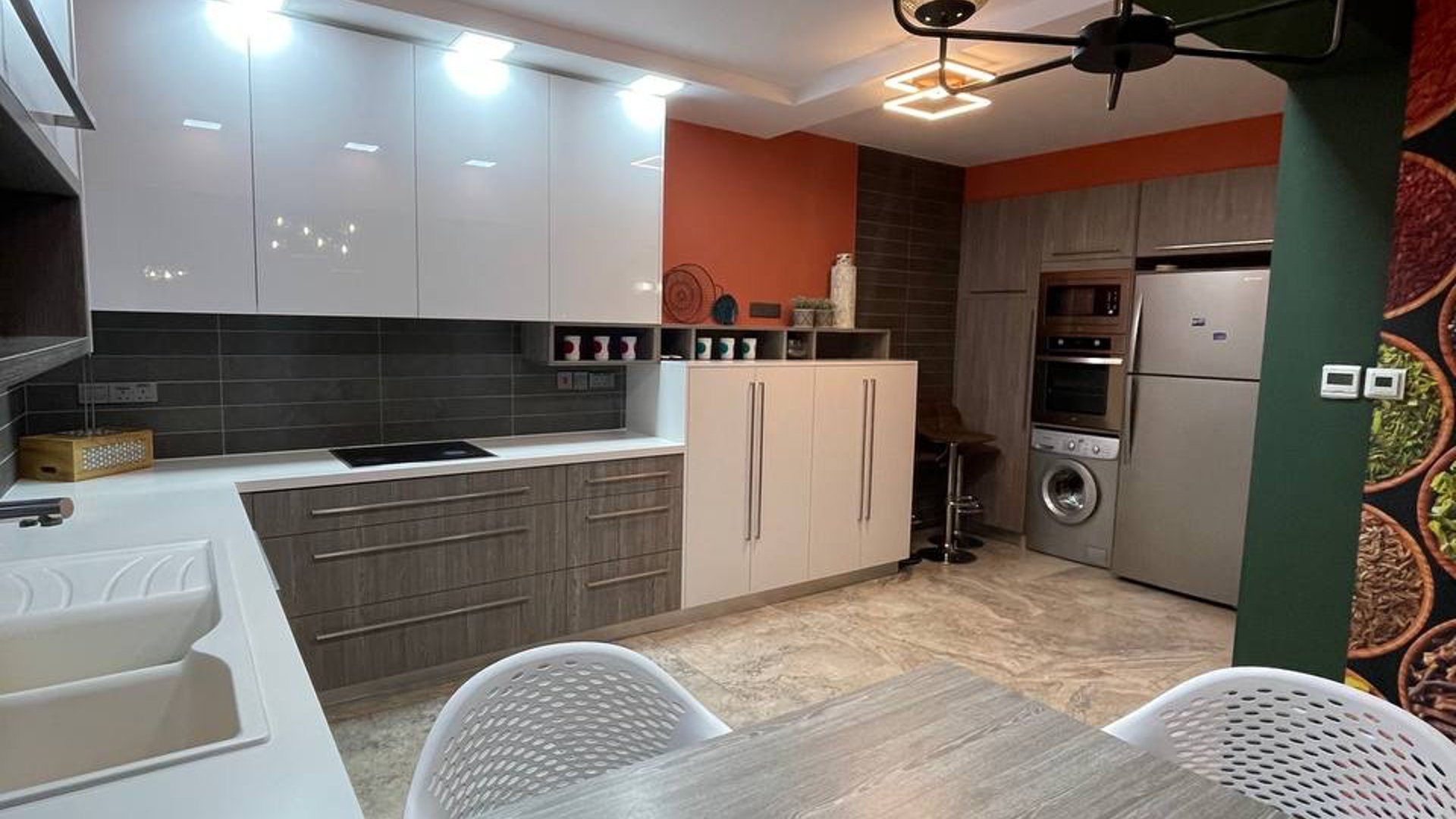 3 bedrooms Duplex in Limassol, Cyprus No. 28901