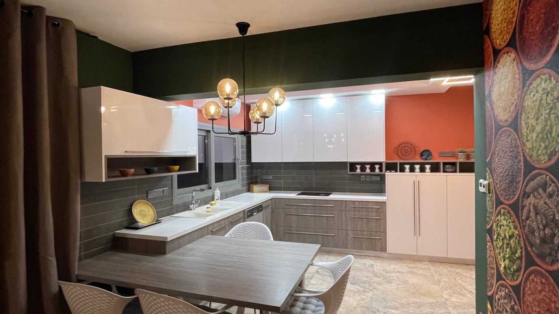 3 bedrooms Duplex in Limassol, Cyprus No. 28901