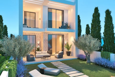 4 bedrooms Villa in Paphos,  No. 44752 8