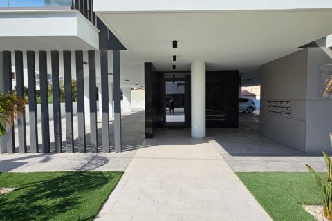 2 bedrooms Apartment in Larnaca, Larnaka,  No. 50014 2