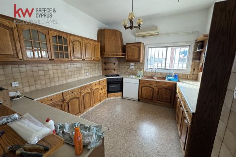 7 rooms Office in Larnaca, Larnaka,  No. 50019 12