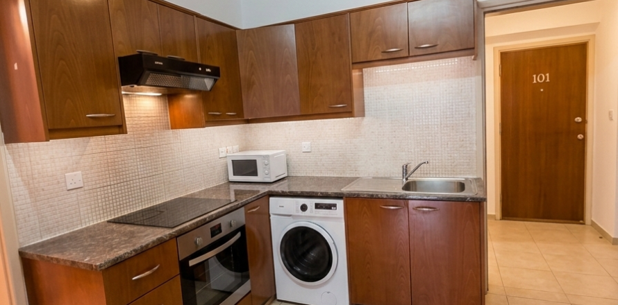 2 bedrooms Apartment in Larnaca, Larnaka,  No. 50016