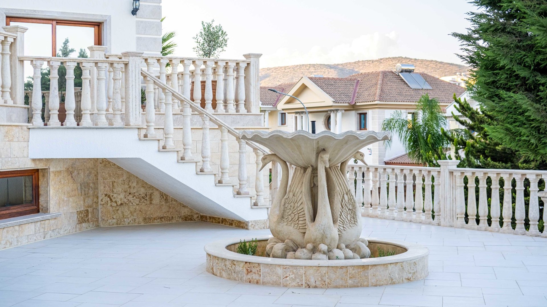 5 bedrooms Villa in Limassol, Cyprus No. 29377
