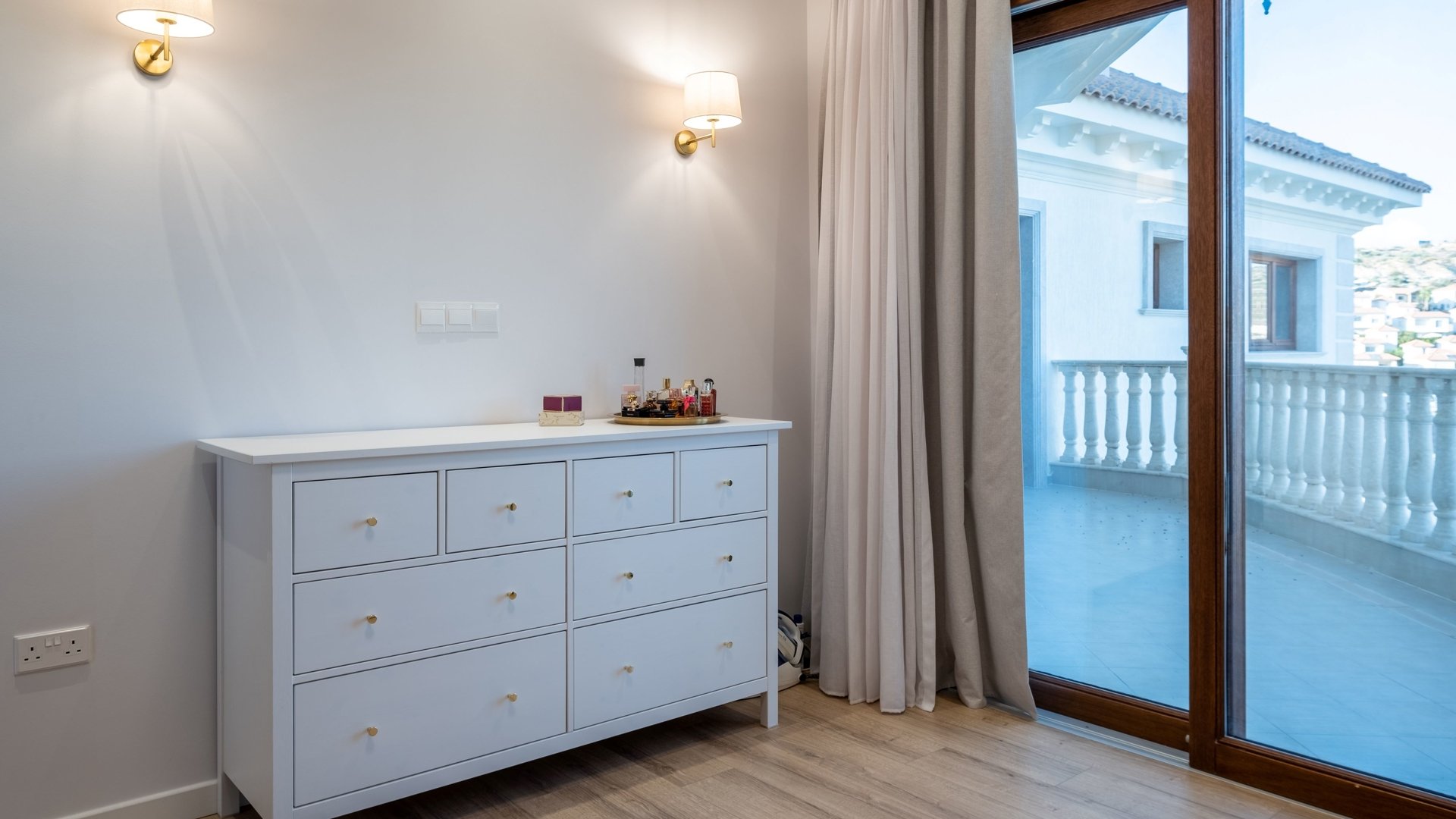 5 bedrooms Villa in Limassol, Cyprus No. 29377